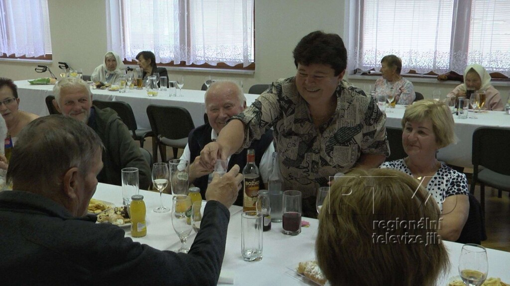 Josefovští senioři se setkali po téměř dvouleté pauze, foto 05