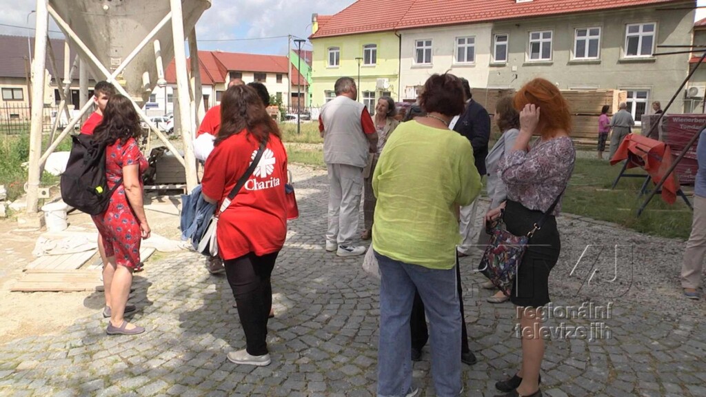 Farního dne v Moravské Nové Vsi se zúčastnila také Charita, která zde dlouhodobě pomáhá., foto 07