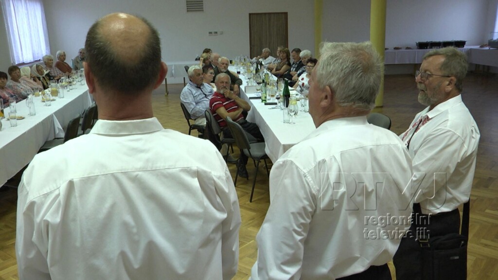 Josefovští senioři se setkali po téměř dvouleté pauze, foto 08