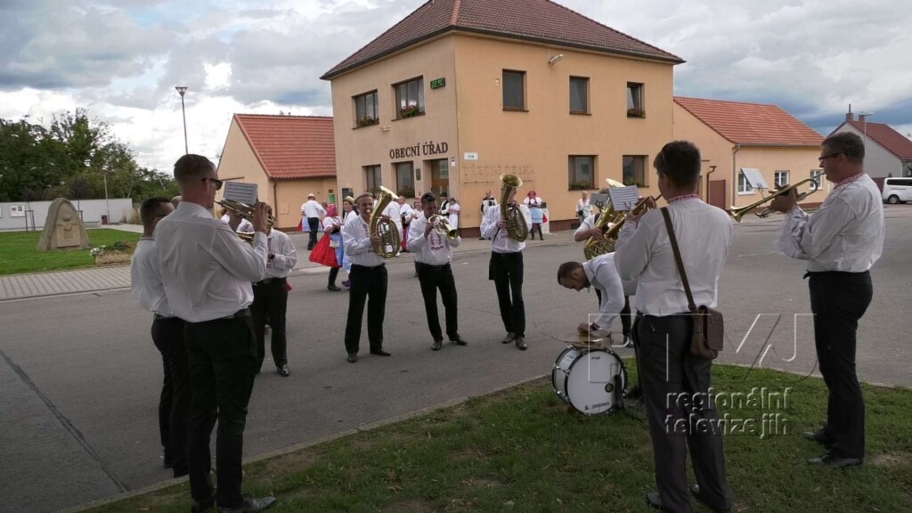 Vinohrady, vinohrady, dobré vínko aj v Lužicích dáváte, foto 02