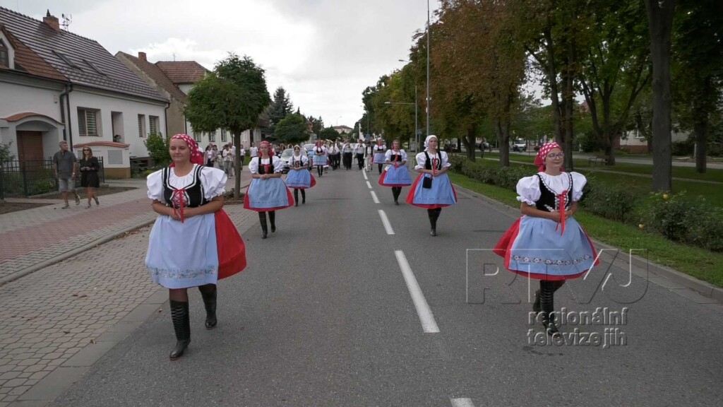 Vinohrady, vinohrady, dobré vínko aj v Lužicích dáváte, foto 07