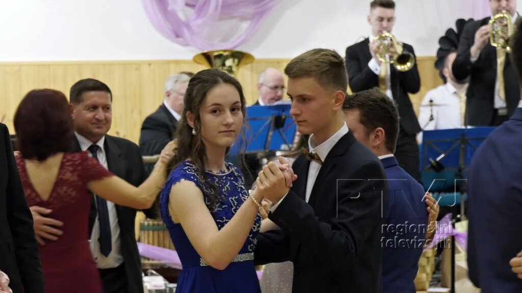 Vinařský ples v Hruškách s energickou osobností STARDANCE, foto 05
