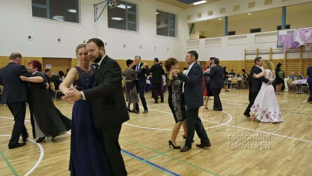 Vinařský ples v Hruškách s energickou osobností STARDANCE, foto 06