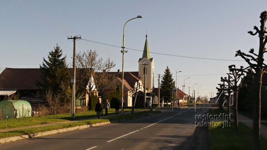 Smrtnica již tradičně uvítala jaro v Josefově, foto 01