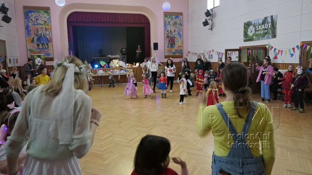 Hou, hou, hou, je tu karnevalová show z Prušánek, foto 01