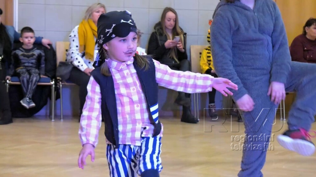 Fantastický karneval zažily děti v Dolních Dunajovicích, foto 02