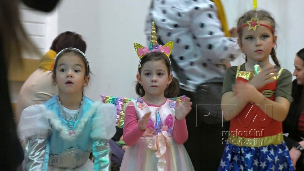 Fantastický karneval zažily děti v Dolních Dunajovicích, foto 03