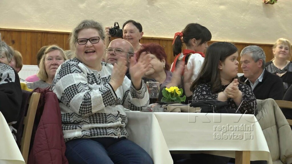 V Bulharech oslavili svátek žen módní přehlídkou, foto 07