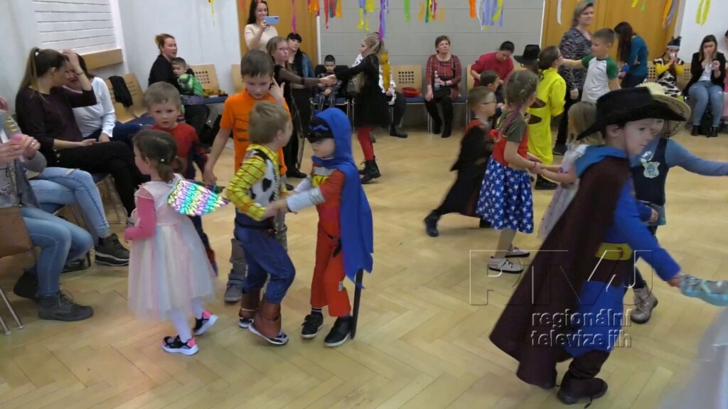Fantastický karneval zažily děti v Dolních Dunajovicích, foto 09
