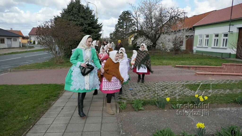 Smrtnica již tradičně uvítala jaro v Josefově, foto 10