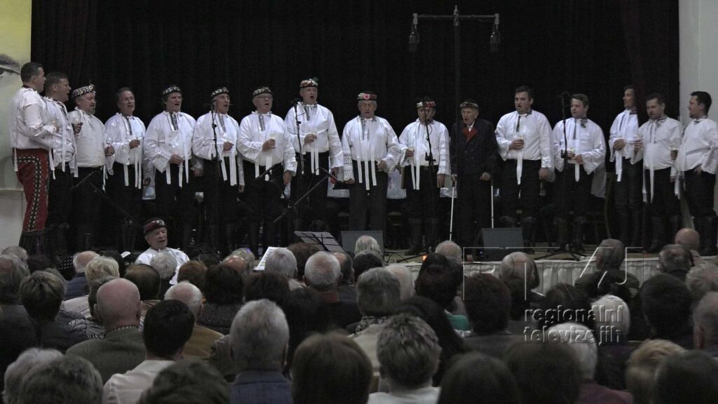 Připijme na zdraví pana Jožulky Uhra z Lanžhota, foto 01