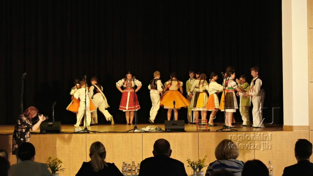 Krajská přehlídka dětských folklorních souborů tentokrát v Moravské Nové Vsi, foto 06