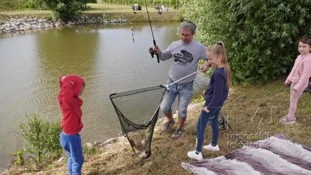 Vytrhněme dětem mobily z rukou a vytáhněme je do přírody, foto 03