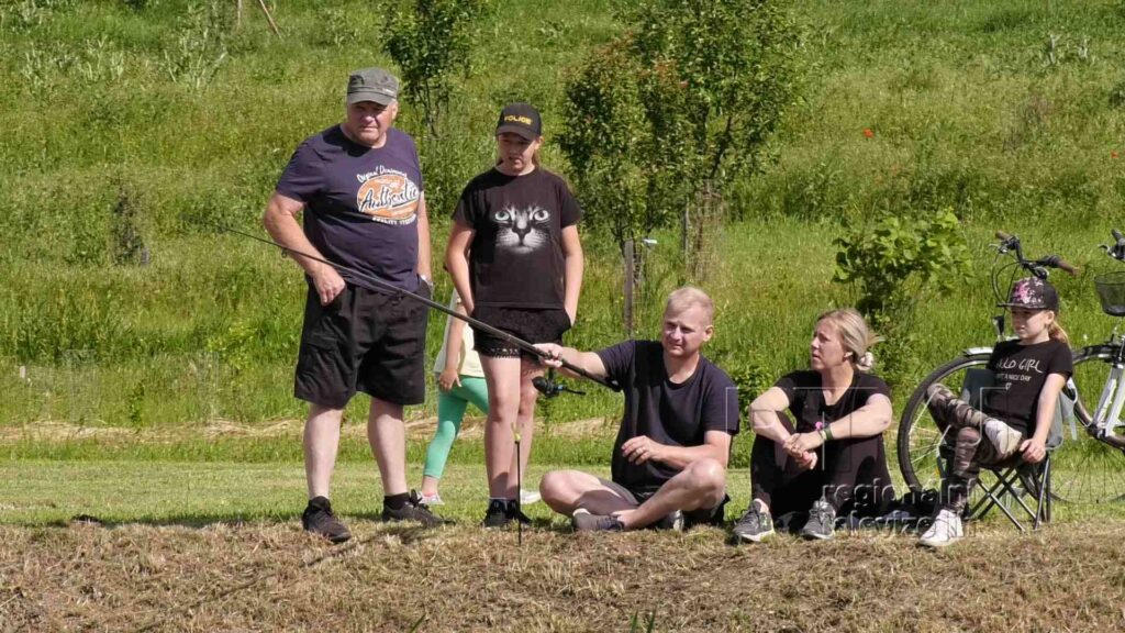 Vytrhněme dětem mobily z rukou a vytáhněme je do přírody, foto 07