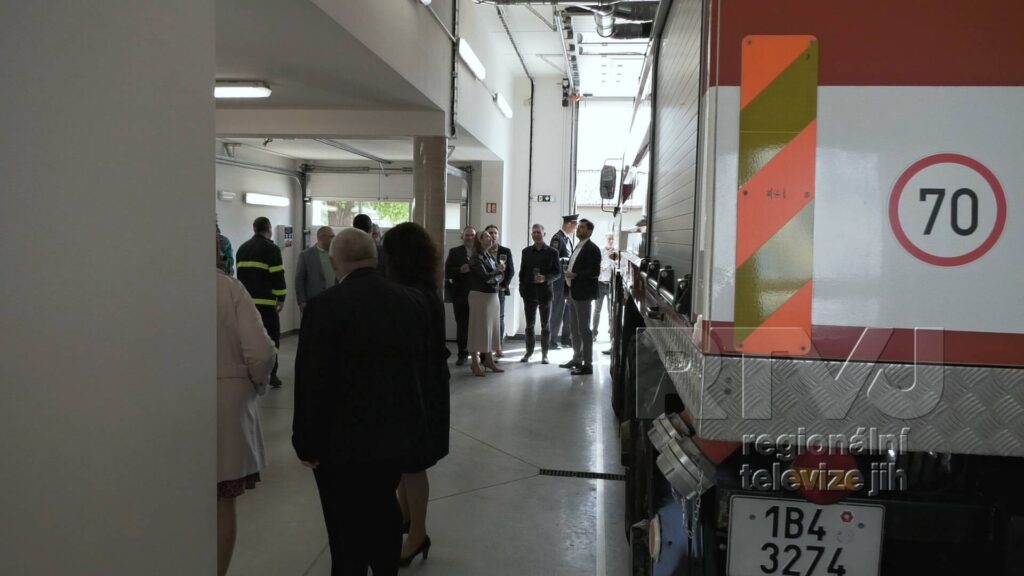Nová hasičská zbrojnice v Hruškách byla slavnostně otevřena, foto 08