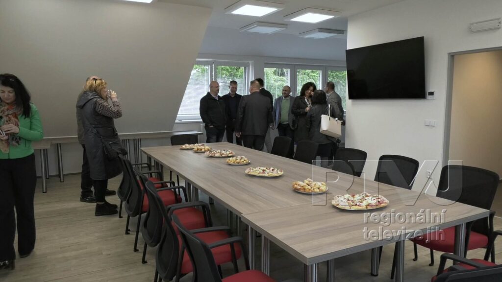 Nová hasičská zbrojnice v Hruškách byla slavnostně otevřena, foto 09
