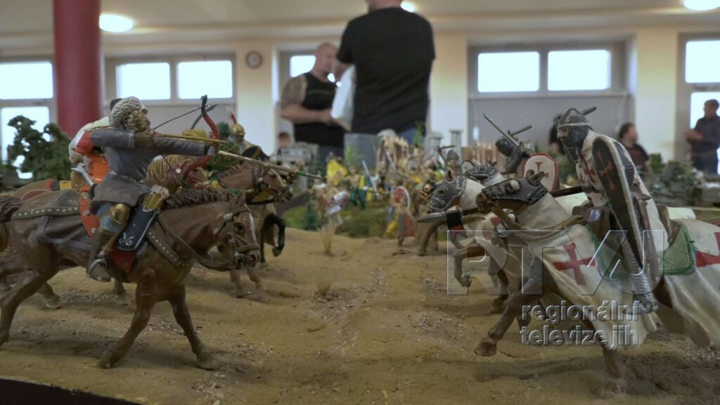 Modelářský kroužek z Moravské Nové Vsi představil unikátní model obce ze 13.století, foto 03