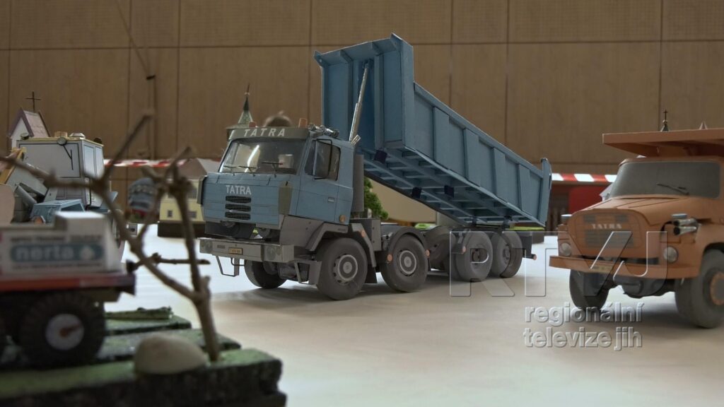 Modelářský kroužek z Moravské Nové Vsi představil unikátní model obce ze 13.století, foto 04