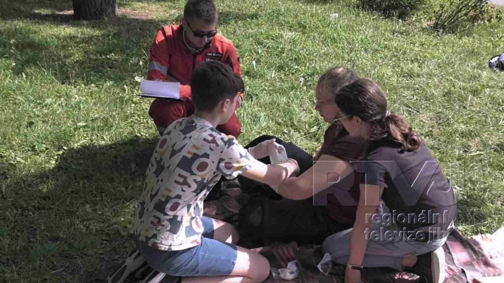 Mladí zdravotníci z I.stupně ZŠ postoupili do krajského kola soutěže ČČK, foto 05