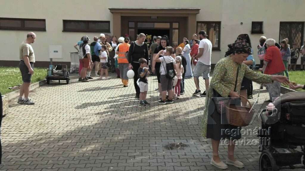 V Bulharech slavili Dětský den mezi kapkami deště, foto 03