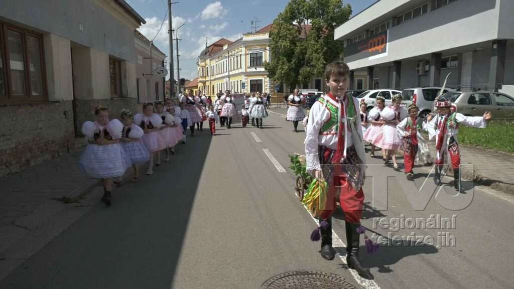 Hned několik souborů se sešlo na Dětských hodečkách v Dolních Dunajovicích, foto 04