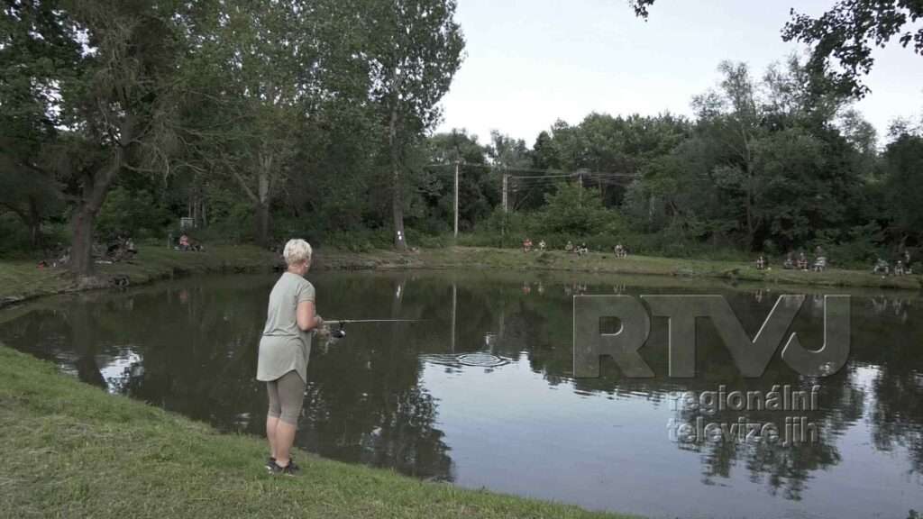 Tentokrát jsme se do soutěže o pohár kapra šupináče v Bulharech zapojili i my, foto 05