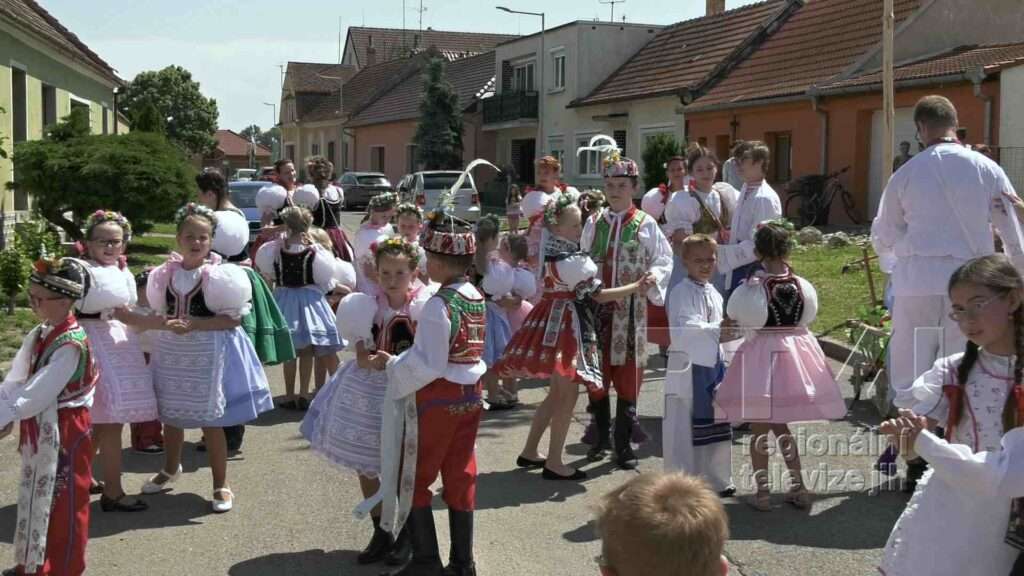 Hned několik souborů se sešlo na Dětských hodečkách v Dolních Dunajovicích, foto 08