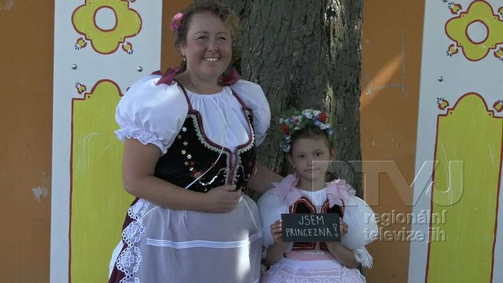 Hned několik souborů se sešlo na Dětských hodečkách v Dolních Dunajovicích, foto 14
