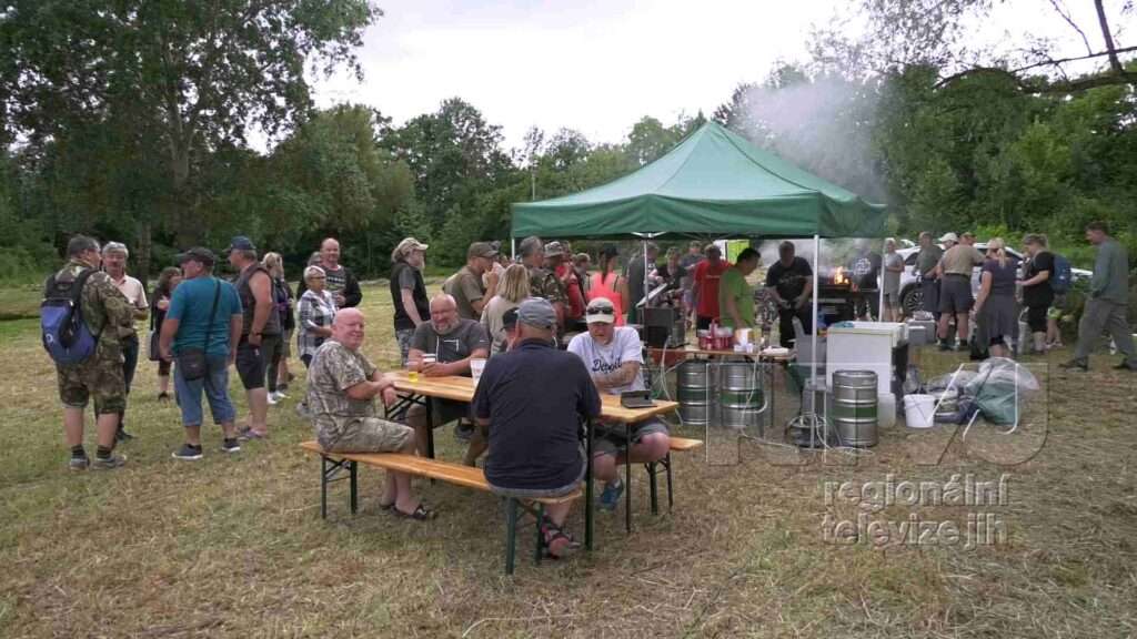 Tentokrát jsme se do soutěže o pohár kapra šupináče v Bulharech zapojili i my, foto 15