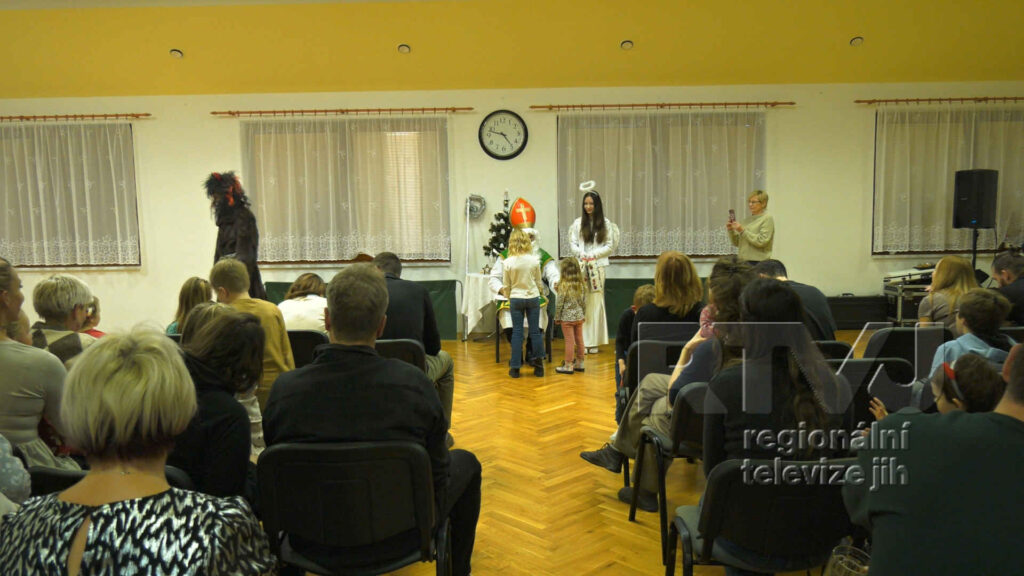 V Josefově děti Mikuláše vyhlížely z okna, foto 10
