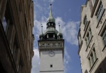 Brno chce rozvíjet jednotnou městskou aplikaci i kybernetickou bezpečnost Stará radnice v Brně