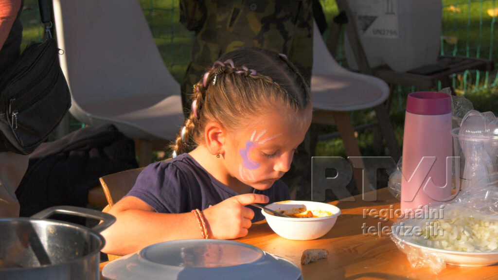 Rozloučení s prázdninami v Otmarově nabídlo zábavu pro děti i gulášfest, foto 01
