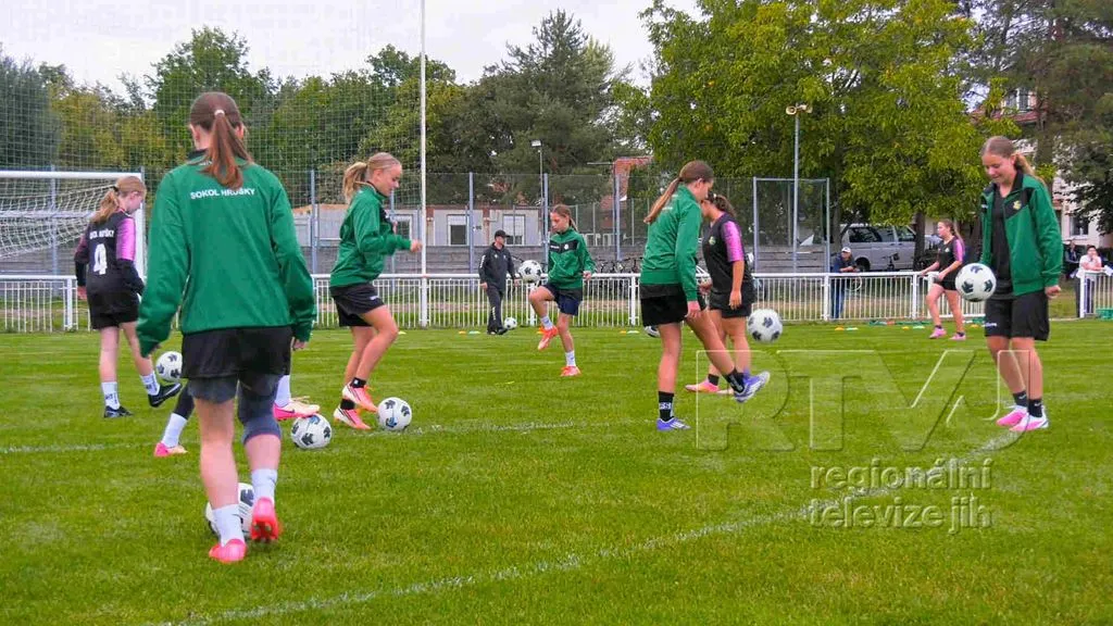 Žijeme fotbalem: Hrušky spojují mladé fotbalisty z celého okolí, foto 11