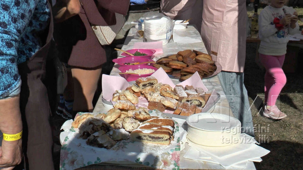 Sousedský aldamáš v Čejkovicích přilákal přes tisíc místních obyvatel, foto 03