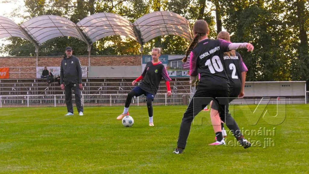 Žijeme fotbalem: Hrušky spojují mladé fotbalisty z celého okolí, foto 07