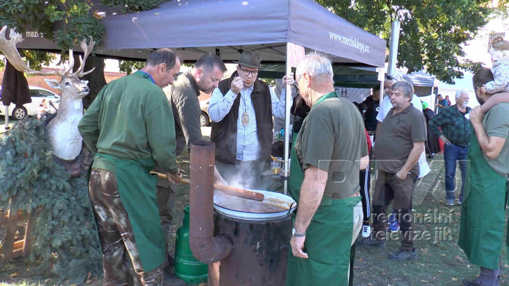 Sousedský aldamáš v Čejkovicích přilákal přes tisíc místních obyvatel, foto 09